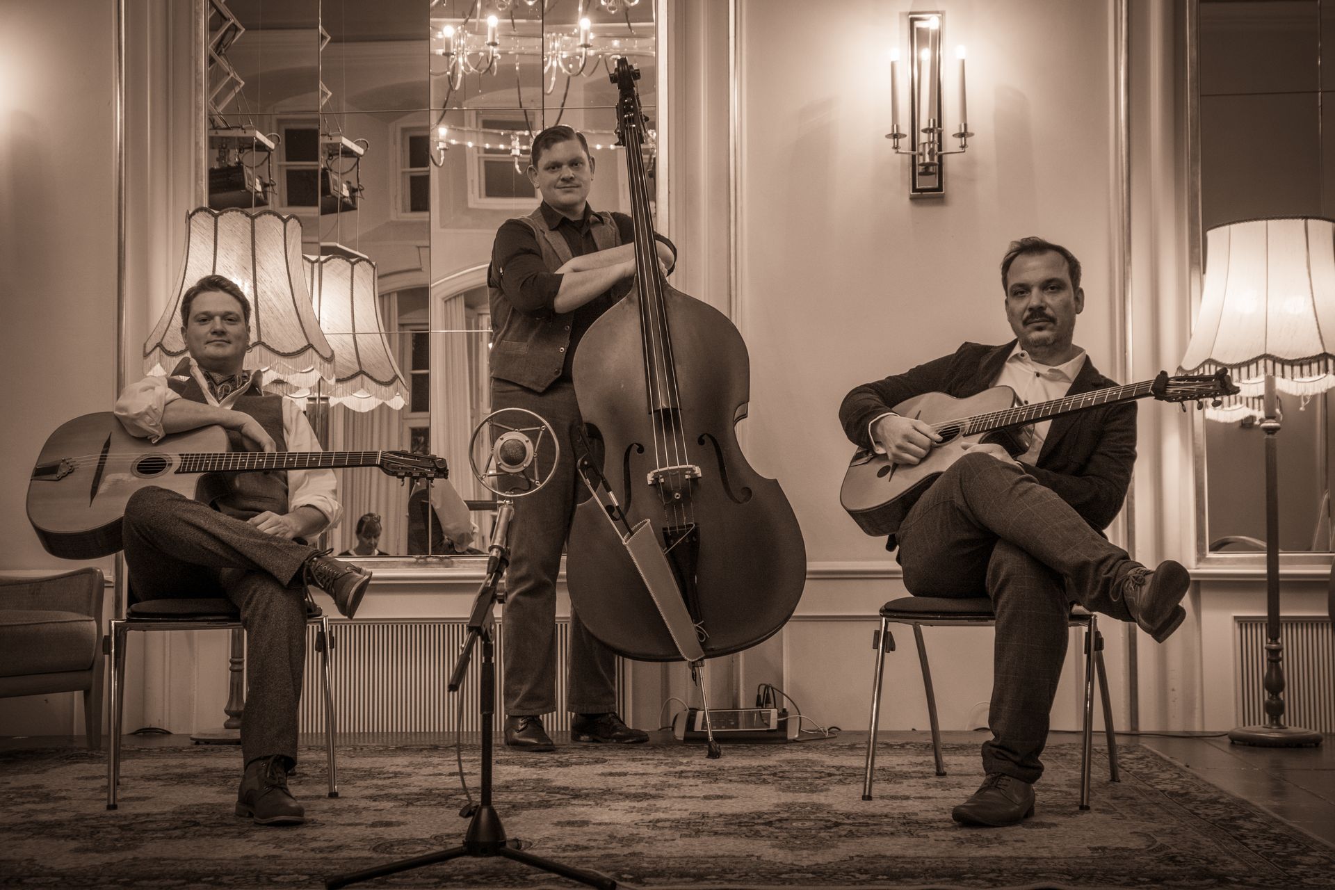 Double Whisky Trio - Spiegelsaal 08