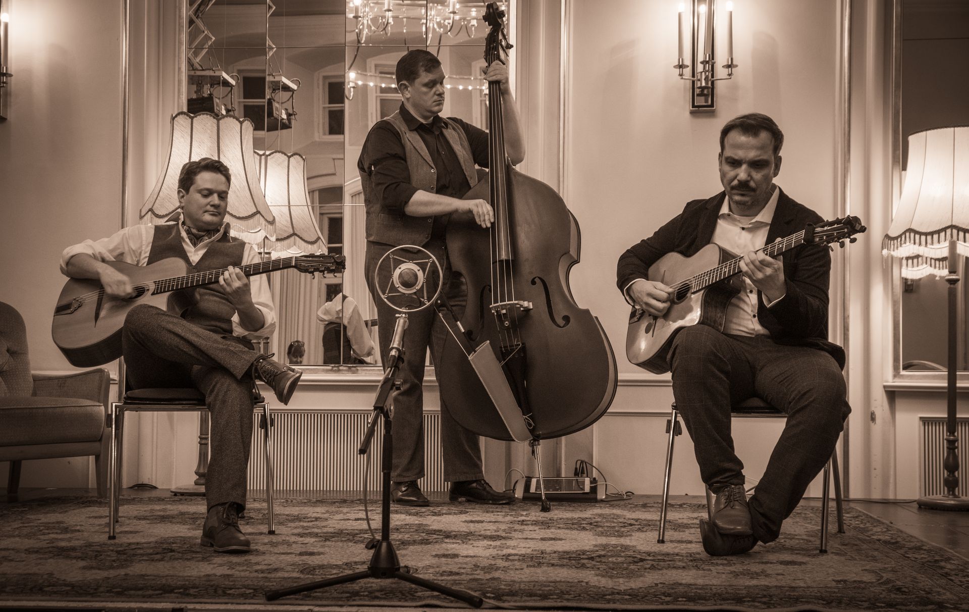 Double Whisky Trio - Spiegelsaal 09
